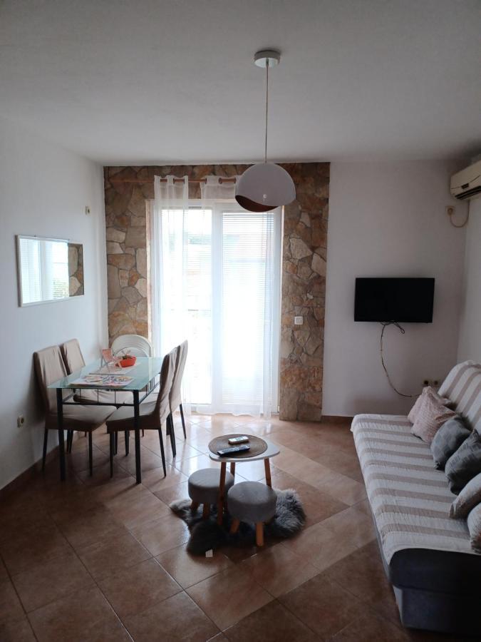 Apartments Vesna Nova Vas  エクステリア 写真