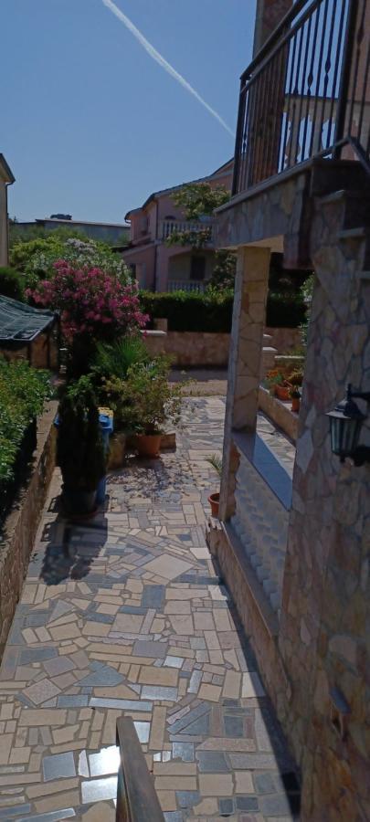 Apartments Vesna Nova Vas  エクステリア 写真