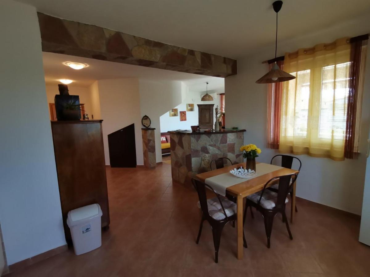 Apartments Vesna Nova Vas  エクステリア 写真