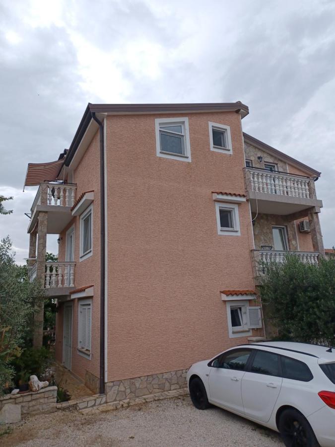 Apartments Vesna Nova Vas  エクステリア 写真